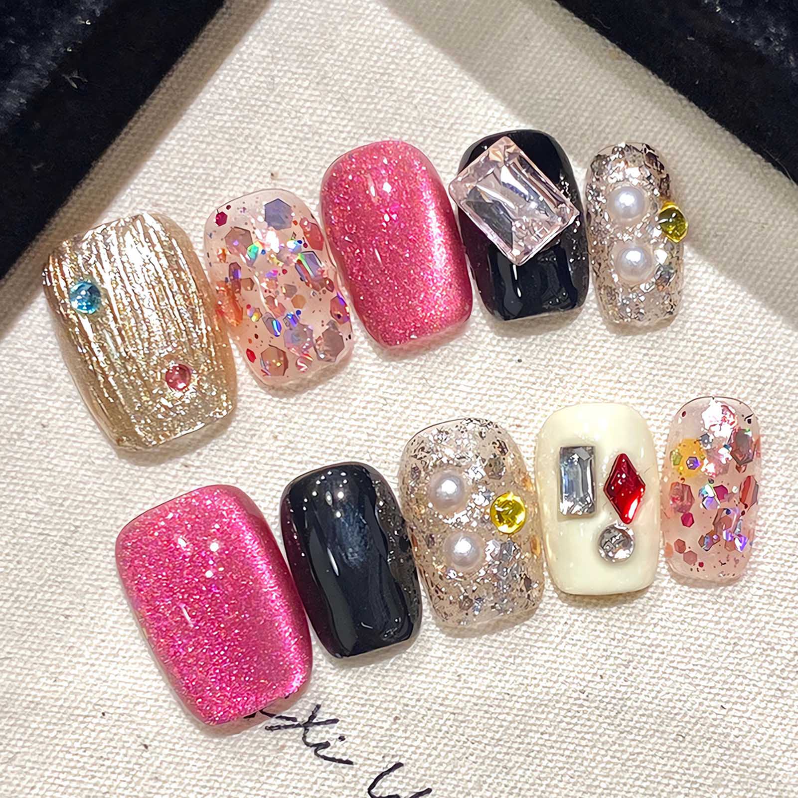 Nail Art Pink Cat Eye - Faux yeux de chat brillants à