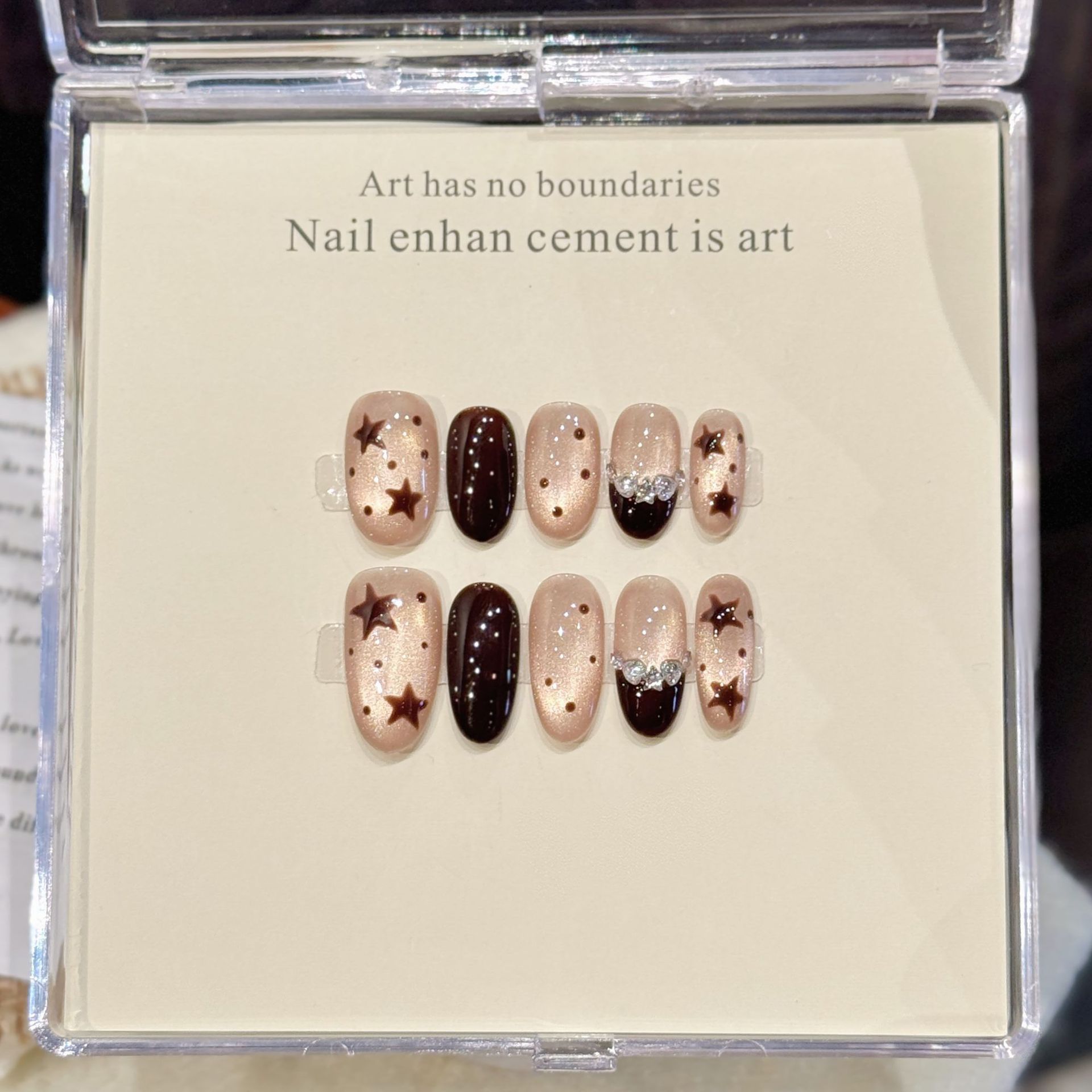 Nail Adhesive Tab - 10 faux ongles de luxe faits