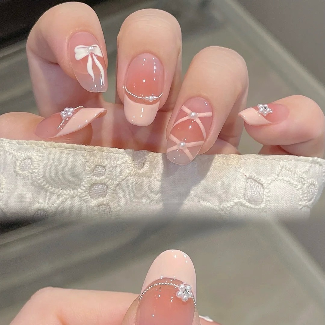 10 pièces blanc français rose  - Nail Art Oval avis et prix