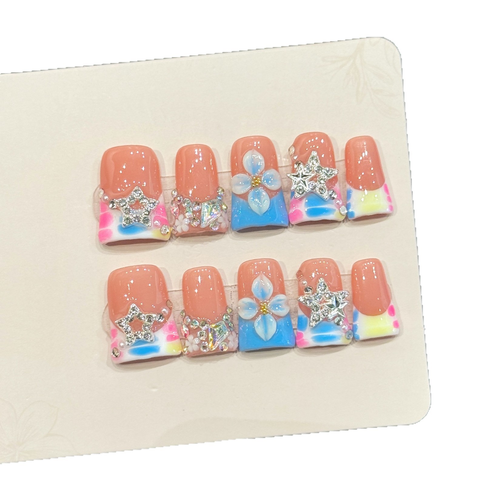 Presse à ongles de luxe faite  - Nail Adhesive Tab avis et prix