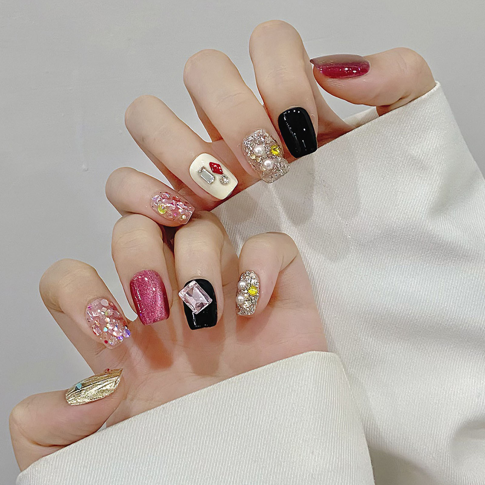 Faux yeux de chat brillants à  - Nail Art Pink Cat Eye avis et prix