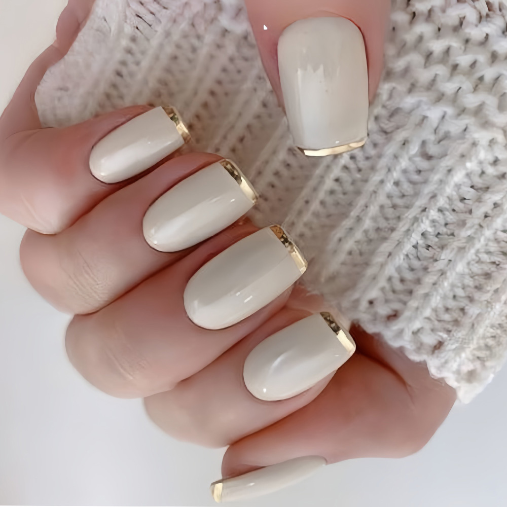 Faux ongles moyens pour femmes - Nail Art France avis et prix