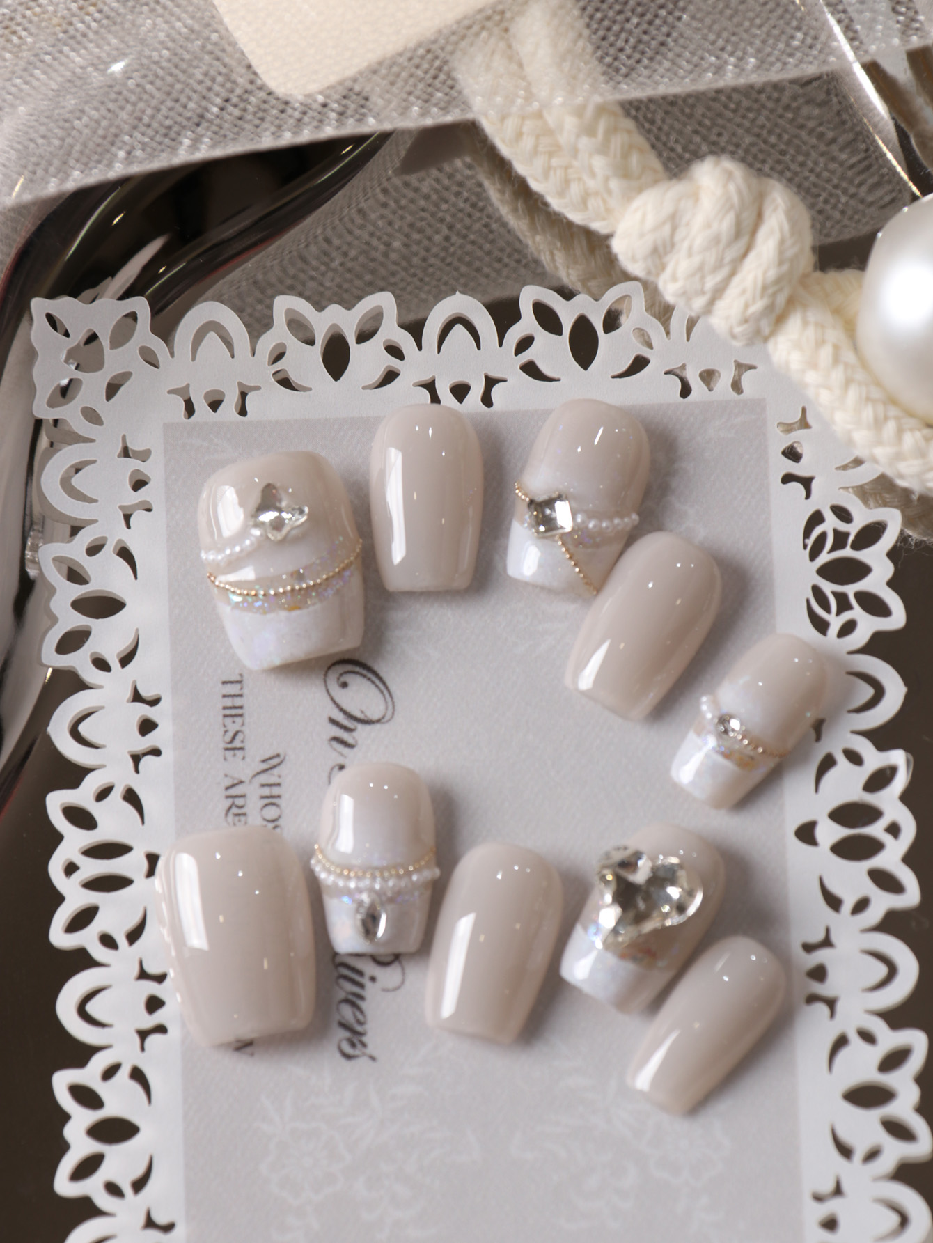 10 faux ongles courts blancs à - Nail Adhesive Tab avis et prix
