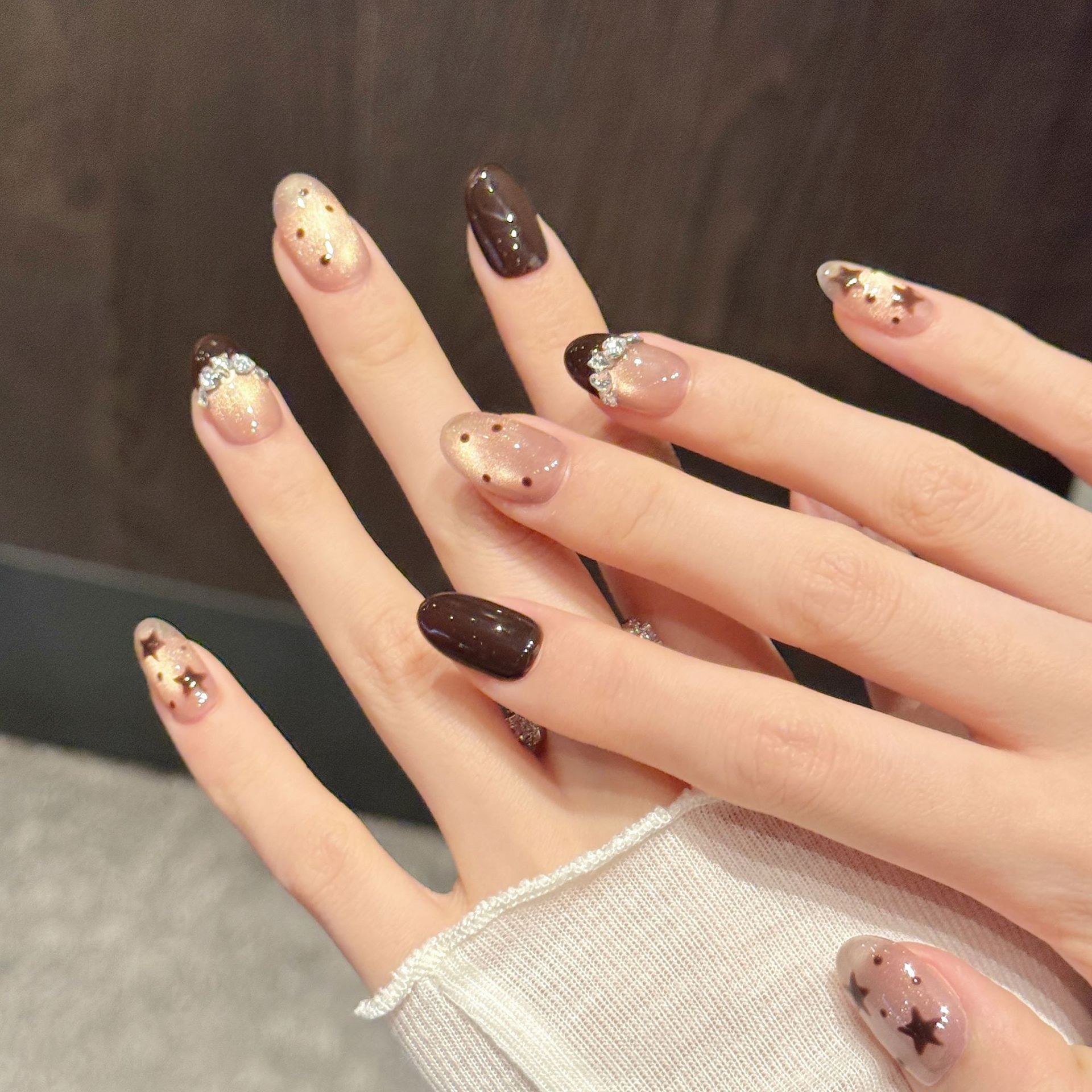 10 faux ongles de luxe faits à - Nail Adhesive Tab avis et prix
