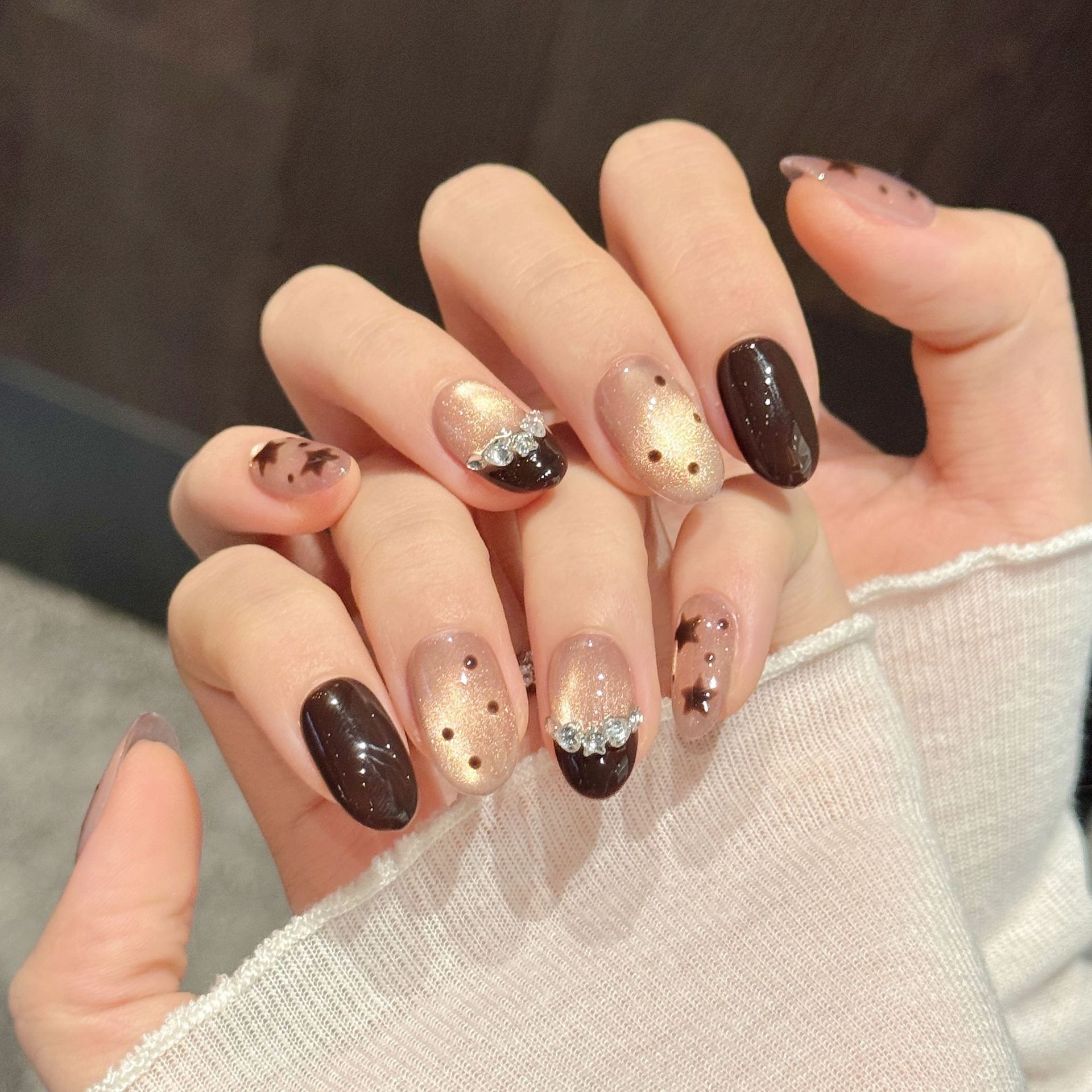 10 faux ongles de luxe faits à - Nail Adhesive Tab avis et prix