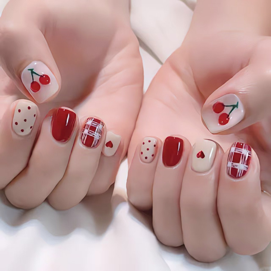 Faux ongles carrés courts pour - Nail Art France avis et prix