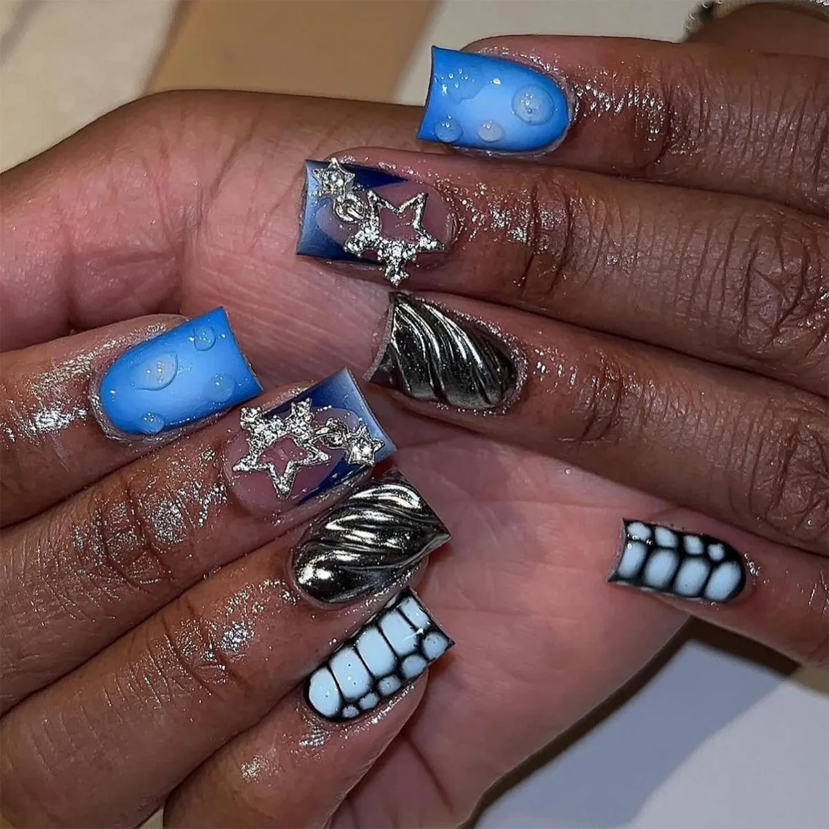 24 faux ongles courts à presse - Nail Art France avis et prix